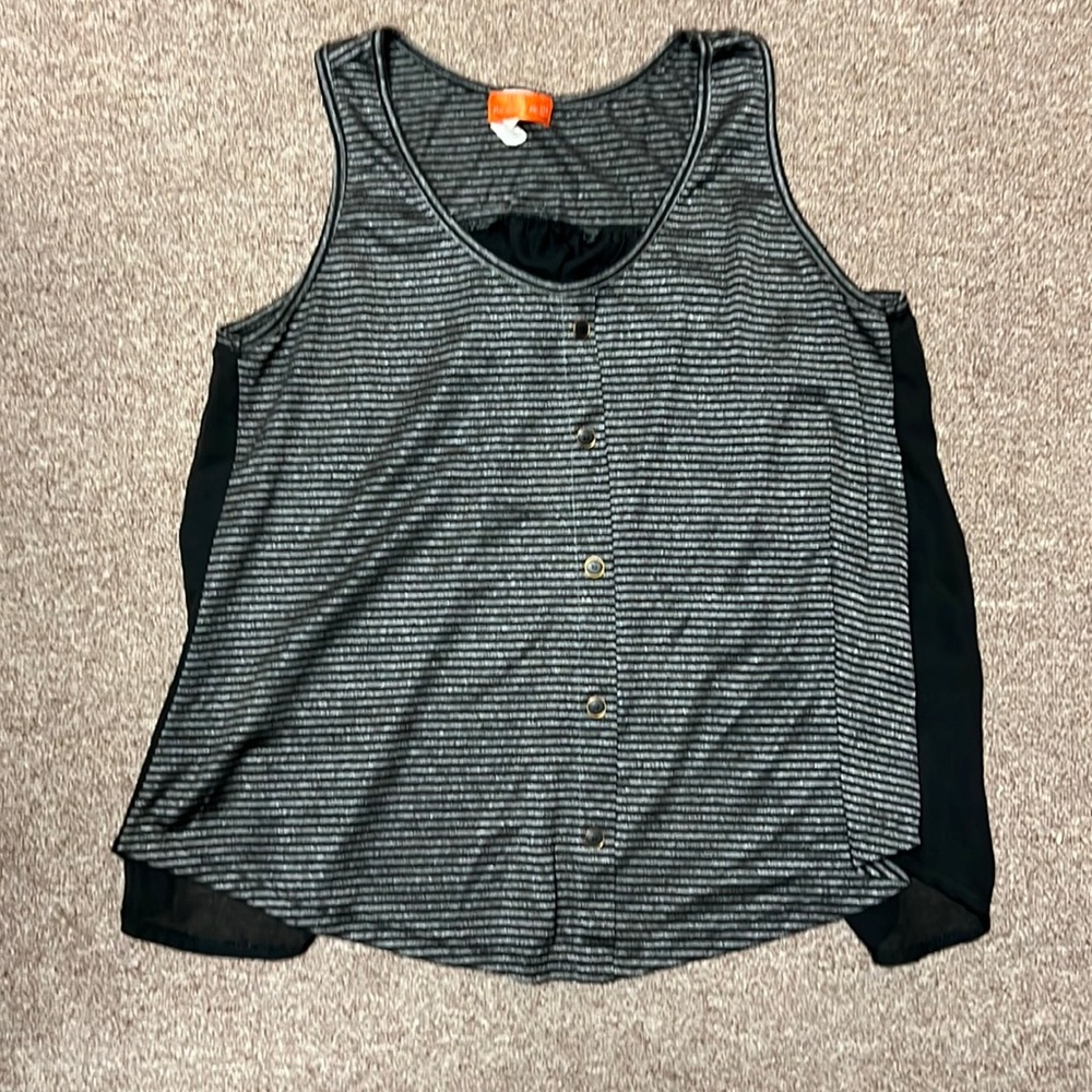 6 womens tops size large
